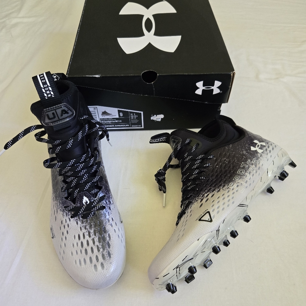 Under Armour UA Spotlight Lux MC2.0 Football Cleats Sneakers New Black White 9